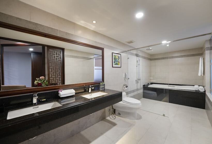 سوئیت پریمیوم, Minh Toan Galaxy