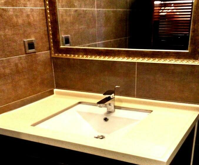 اتاق کلاس بیزنس, Modern Puli