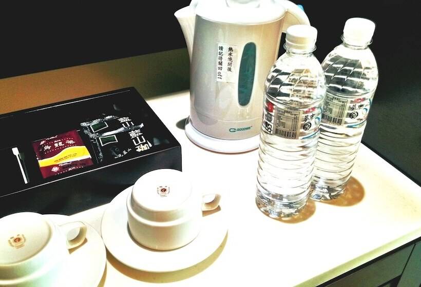 اتاق کلاس بیزنس, Modern Puli