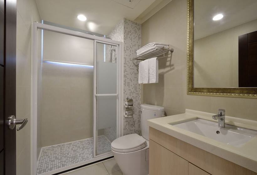 اتاق استاندارد سه نفره, Modern Puli