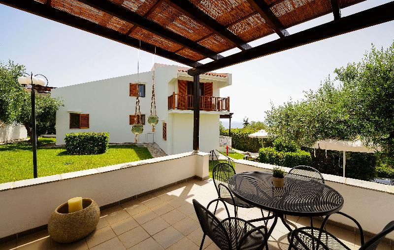 اتاق کلاس بیزنس, Modern Puli