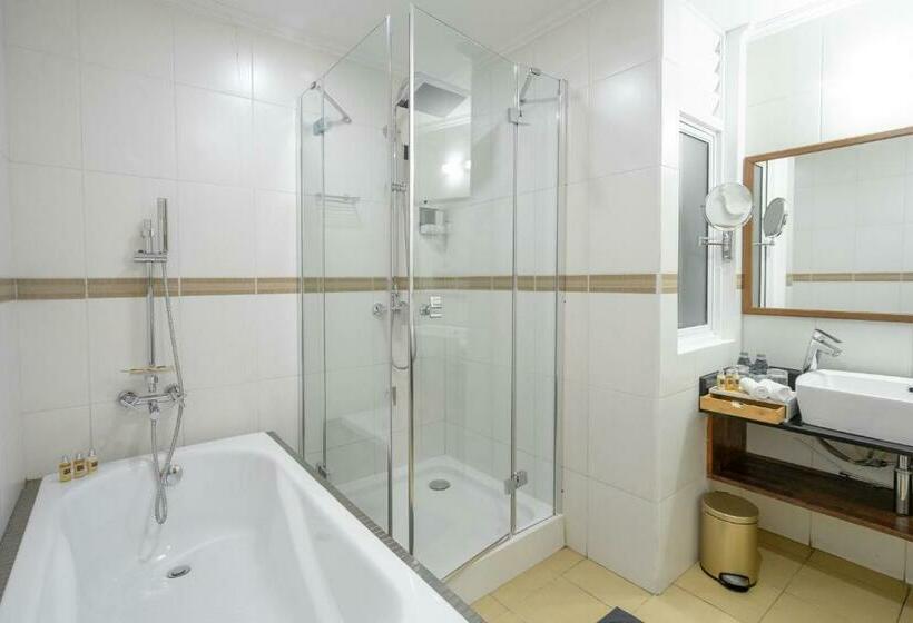 اتاق لوکس با بالکن, Noomoo Hulhumale