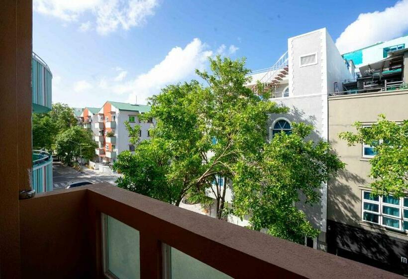 اتاق لوکس با بالکن, Noomoo Hulhumale