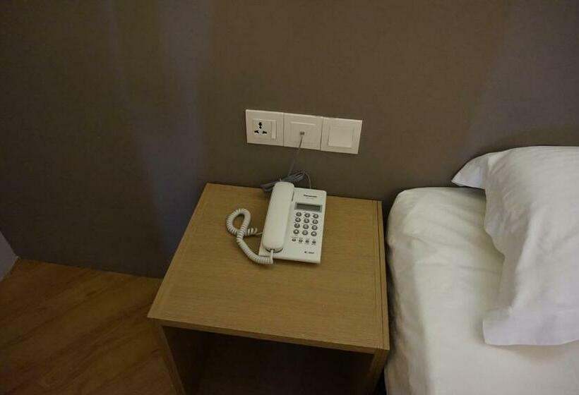 Номер Superior, Super 8 Hotel @ Bayan Baru