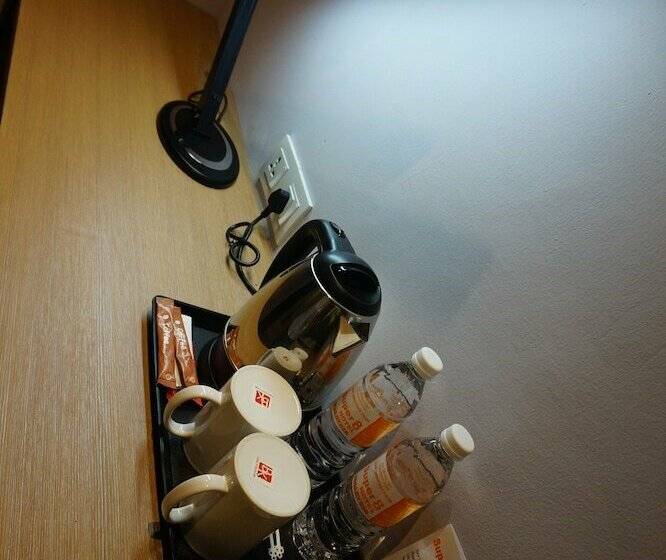 Номер Стандарт, Super 8 Hotel @ Bayan Baru