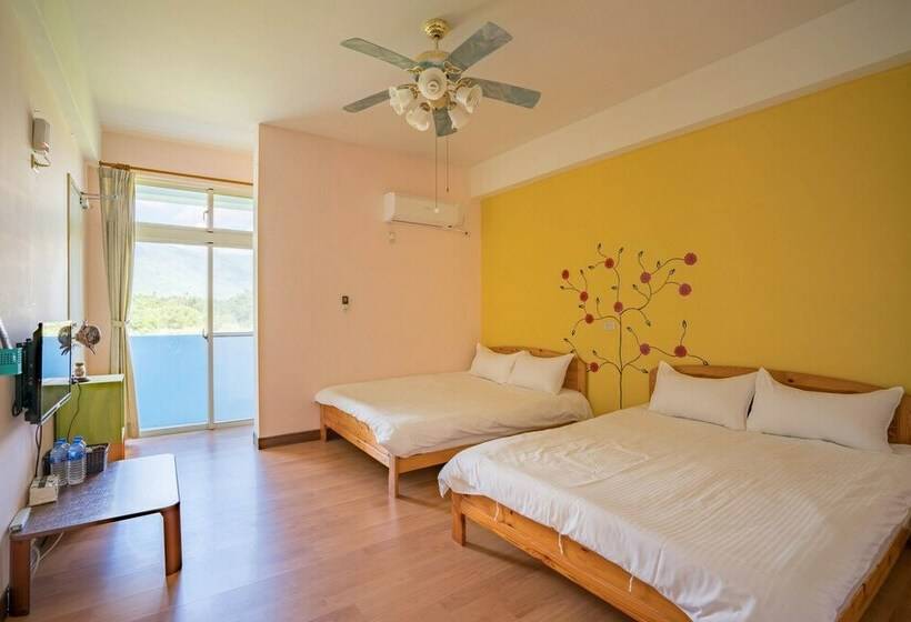 اتاق استاندارد چهار تخته, Hualien Travel