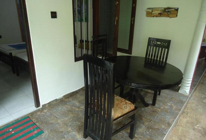 Habitació Triple Deluxe, Sky Garden Mini