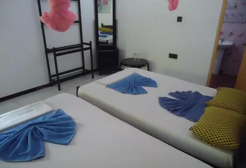 3 Bett Deluxe Zimmer, Sky Garden Mini