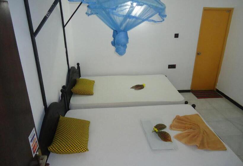 Habitació Triple Deluxe, Sky Garden Mini