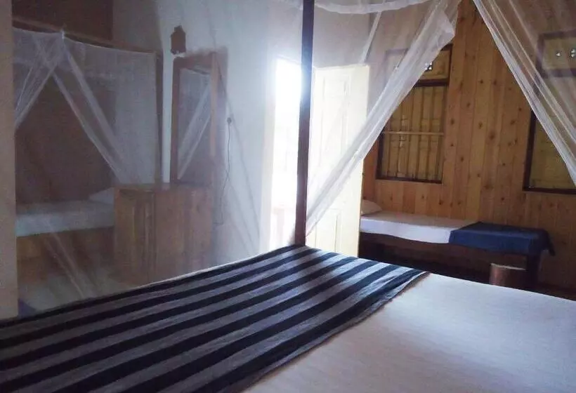 3 Bett Deluxe Zimmer, Sky Garden Mini