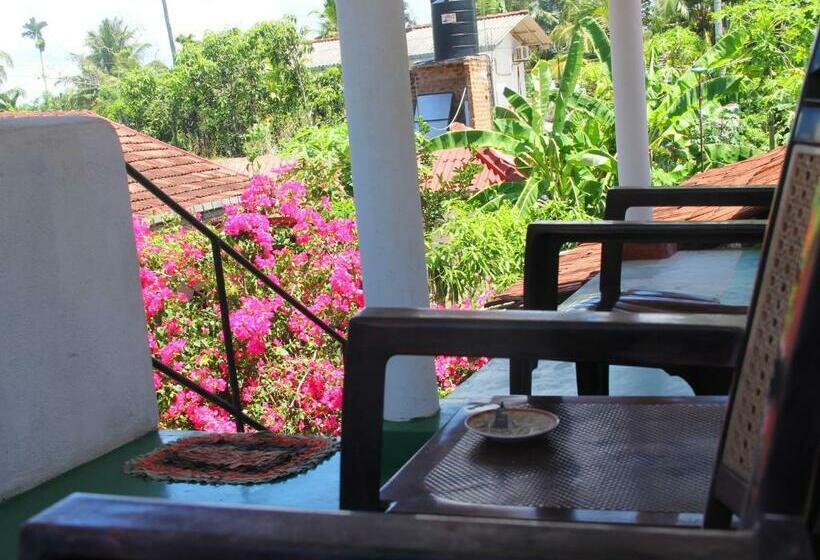 패밀리 룸, Sun Rest Mirissa