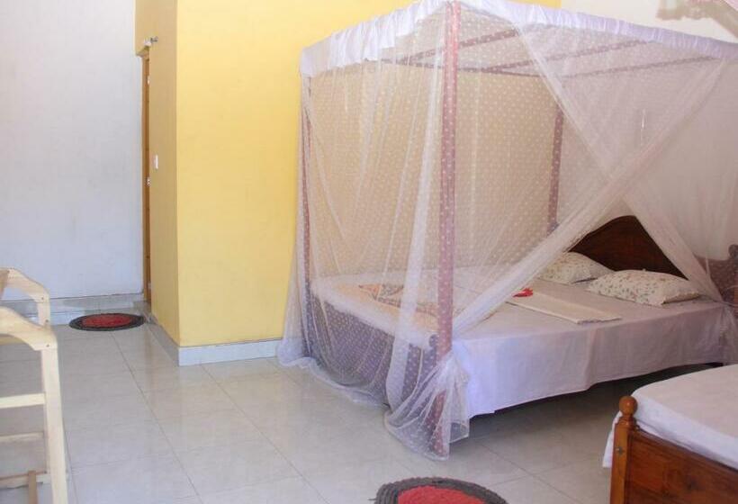 패밀리 룸, Sun Rest Mirissa