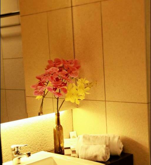 חדר דחוקס עם מיטת קינג, U Hotel Penang