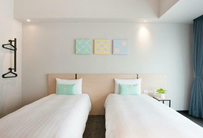 Cameră Standard, Liyaou