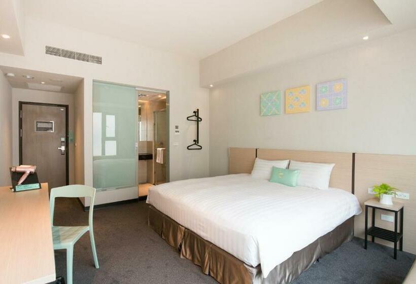 Cameră Deluxe, Liyaou