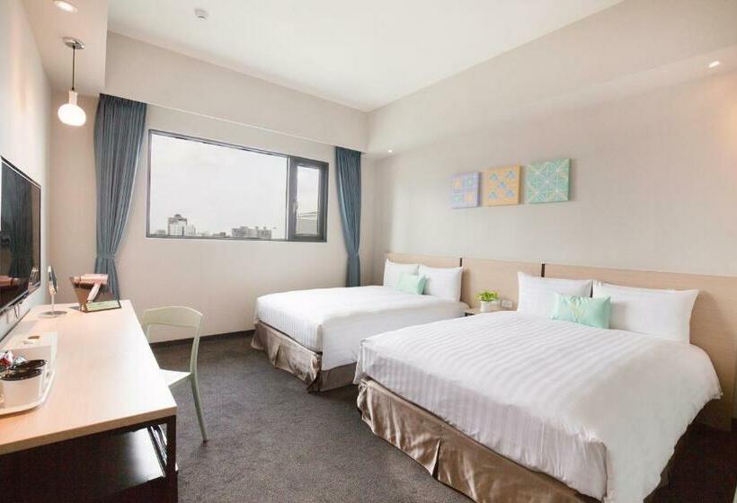 Cameră Familiară, Liyaou