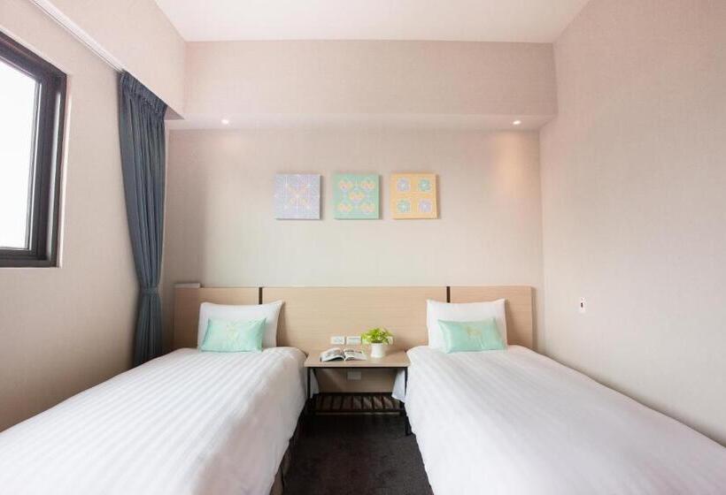 Cameră Standard Adaptată pentru Discapacitaţi, Liyaou