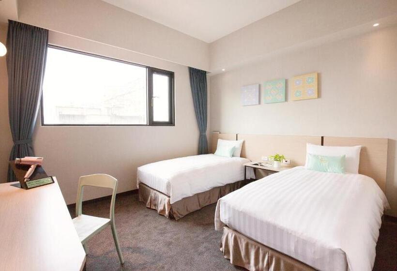 Cameră Standard Adaptată pentru Discapacitaţi, Liyaou