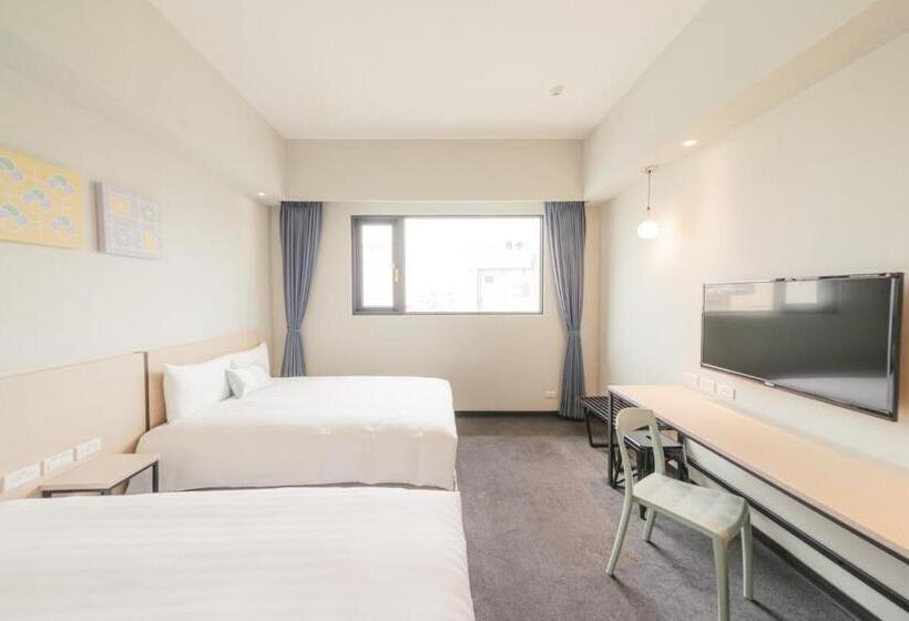 Cameră Familiară, Liyaou