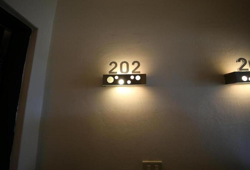 اتاق استاندارد چهار تخته, Kenting Blue Bay Inn