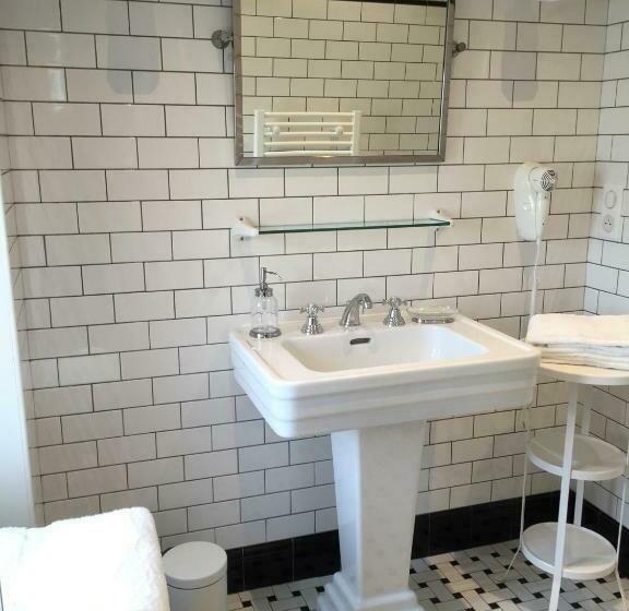 غرفة قياسية مطلّة علي حمام السباحة, Villa La Ruche