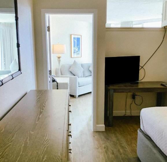 جناح ديلوكس, Caloosa Cove Resort