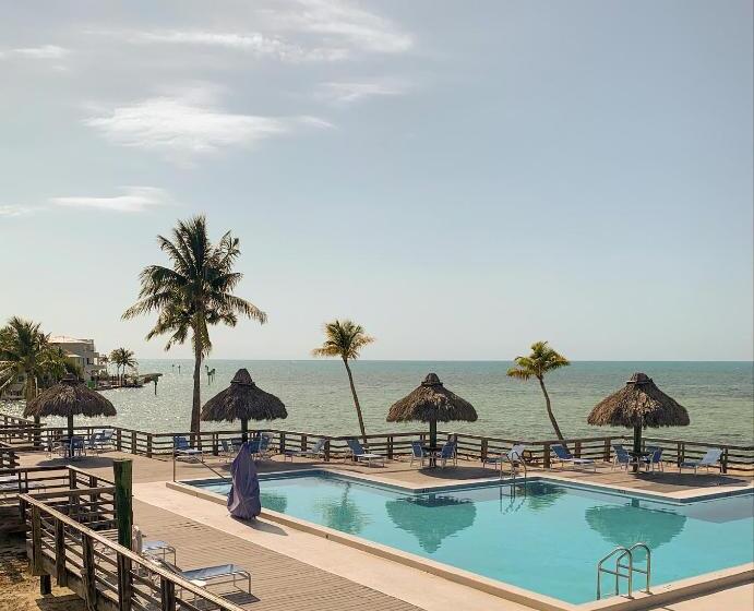 شقة غرفة واحدة, Caloosa Cove Resort