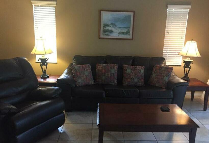 جناح غرفتين نوم, Charlotte Bay Resort