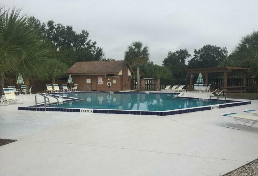 جناح غرفتين نوم, Charlotte Bay Resort