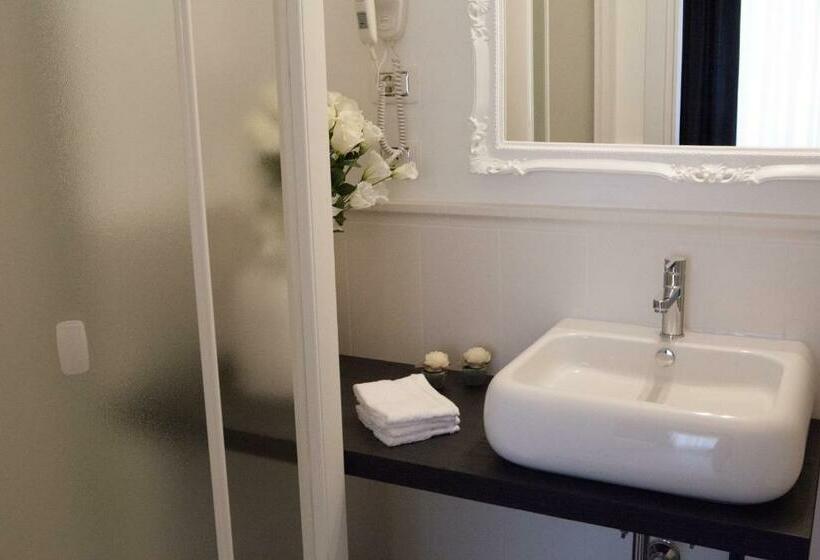 اتاق استاندارد, Guicciardini 24