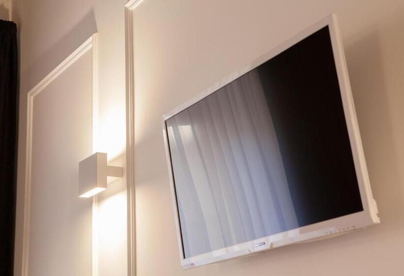 اتاق استاندارد یک نفره, Guicciardini 24