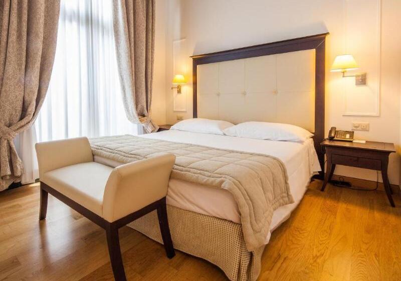 キングサイズベッドのスタンダードルーム, Hampton Inn & Suites Santa Monica