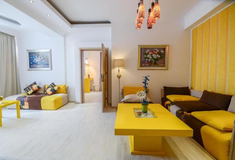 Suite with lake view, Phoenicia Luxury