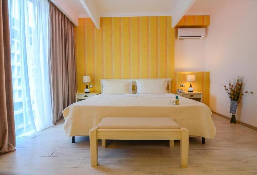 Suite with lake view, Phoenicia Luxury