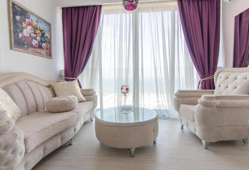 Superior suite with view, Phoenicia Luxury