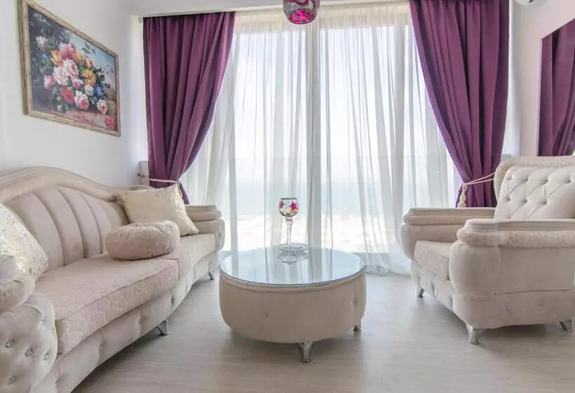 Superior suite with view, Phoenicia Luxury