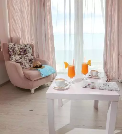 Superior suite with view, Phoenicia Luxury