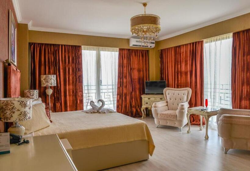 디럭스 스위트, Phoenicia Luxury