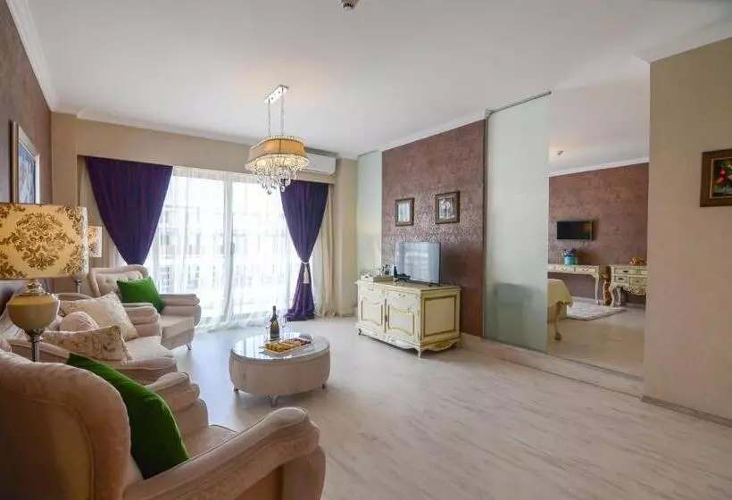ロイヤルスイート, Phoenicia Luxury