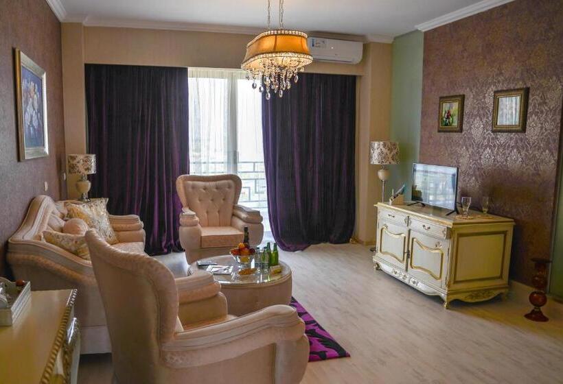 سوئیت رویال, Phoenicia Luxury