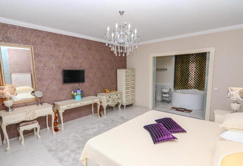 로얄 스위트, Phoenicia Luxury