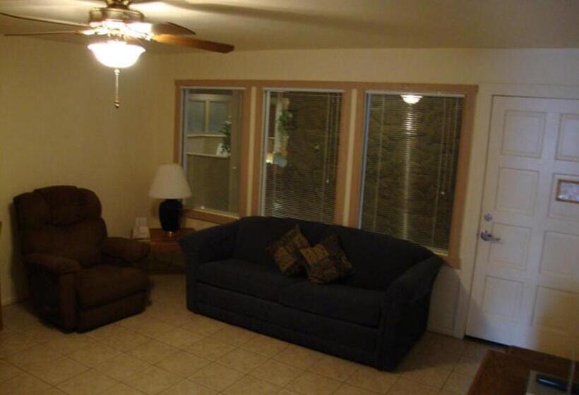 침실 1개 아파트, Roundhouse Resort