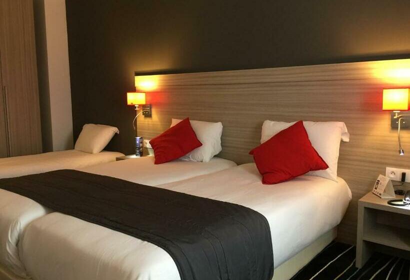 标准三人间, The Originals City, Hôtel Marnelavallée Est, Meaux