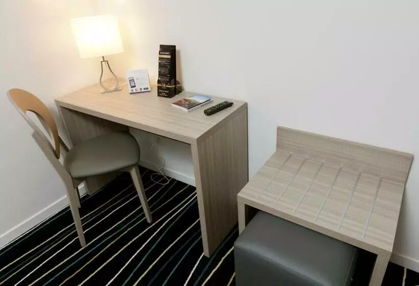 スタンダードルーム, The Originals City, Hôtel Marnelavallée Est, Meaux