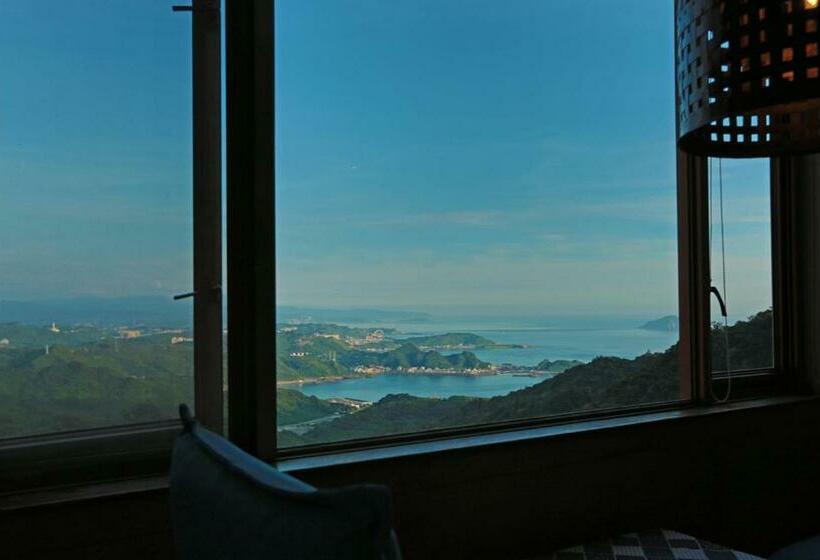 اتاق استاندارد چهار تخته با چشم‌انداز دریا, Jiufen Happyland B&b