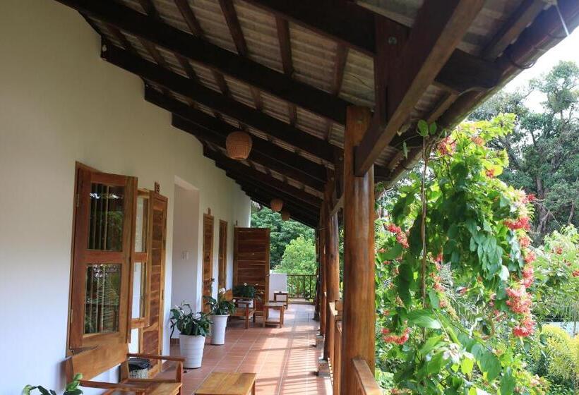 اتاق استاندارد با چشم‌انداز باغ, La Mer Resort, Phú Quốc
