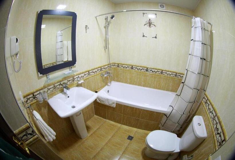 جناح جونيور, Sultan Hotel Boutique