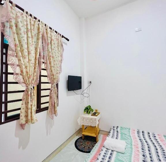 اتاق استاندارد, A.n Homestay