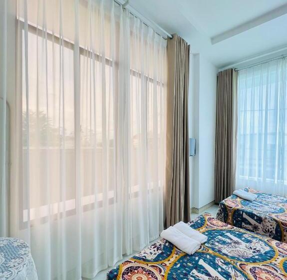 اتاق لوکس چهار تخته, A.n Homestay