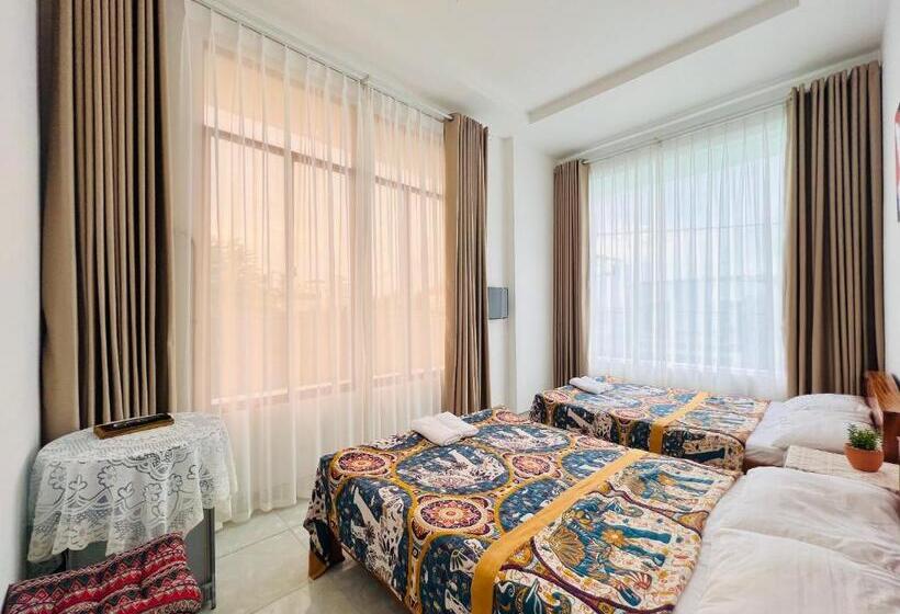 اتاق لوکس چهار تخته, A.n Homestay